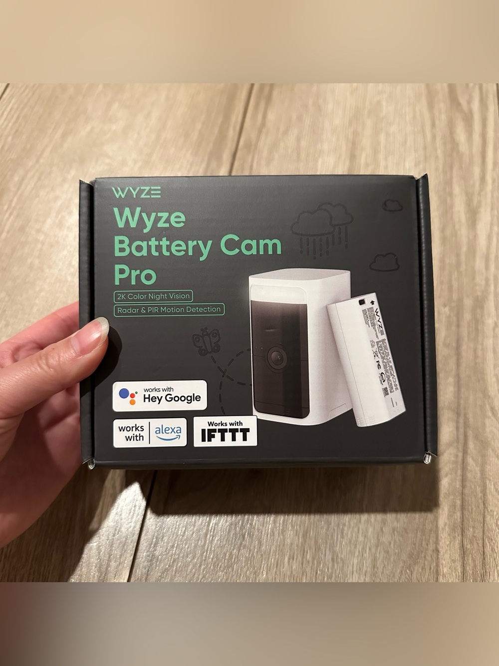 Wyze Battery Cam Pro 2k HDR Wireless Outdoor/Indoor WiFi Security Camera - White